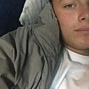 Знакомства: Макс, 23 года, Керчь