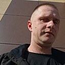 Знакомства: Илья, 31 год, Киров
