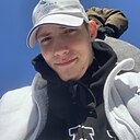 Знакомства: Макс, 22 года, Екатеринбург