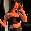 Знакомства: Карина, 22 года, Мурманск