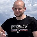 Знакомства: Максим, 32 года, Вишневое