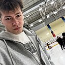Знакомства: Кирилл, 19 лет, Омск