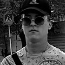 Знакомства: Рома, 22 года, Шымкент