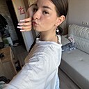 Знакомства: Катя, 18 лет, Минск