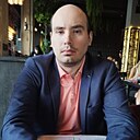 Знакомства: Илья, 31 год, Брянск