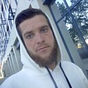 Знакомства: Виктор, 30 лет, Мариуполь