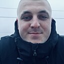 Знакомства: Александр, 27 лет, Новомосковск