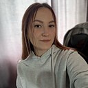 Знакомства: Юлия, 24 года, Карабаш