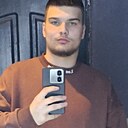 Знакомства: Максим, 18 лет, Пермь