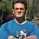 Знакомства: Илья, 18 лет, Новомосковск