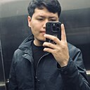 Знакомства: Рома, 22 года, Астана