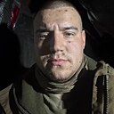 Знакомства: Евгений, 32 года, Ясиноватая