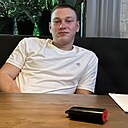 Знакомства: Антон, 20 лет, Армавир