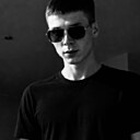 Знакомства: Денис, 24 года, Белокуриха