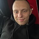 Знакомства: Макс, 33 года, Солигорск