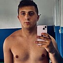 Знакомства: Ильнур, 21 год, Казань