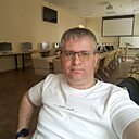 Знакомства: Олег, 37 лет, Архонская