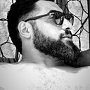 Знакомства: Garik, 27 лет, Луганск