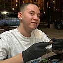 Знакомства: Илья, 27 лет, Новомосковск