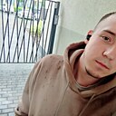 Знакомства: Илья, 23 года, Тюмень