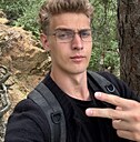 Знакомства: Данил, 22 года, Копейск