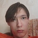 Знакомства: Ильнур, 22 года, Бирск