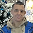 Знакомства: Максим, 32 года, Петриков