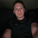 Знакомства: Виктор Мяч, 32 года, Отрадный