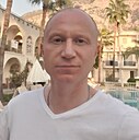 Знакомства: Кирилл, 33 года, Киров