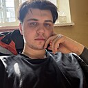 Знакомства: Максим, 26 лет, Орск