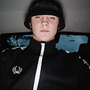 Знакомства: Дима, 18 лет, Стаханов