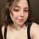 Знакомства: Милана, 23 года, Луганск