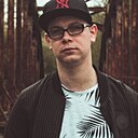 Знакомства: Adrian, 32 года, Познань