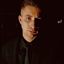 Знакомства: Александр, 22 года, Долгопрудный