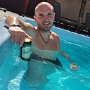 Знакомства: Виталик, 31 год, Кривой Рог