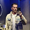 Знакомства: Евгений, 40 лет, Тюмень