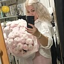 Знакомства: Ксюша, 47 лет, Волгоград