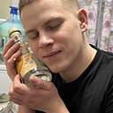Знакомства: Кирилл, 24 года, Тюмень