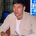 Знакомства: Макс, 28 лет, Бишкек