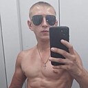 Знакомства: Максим, 34 года, Орел