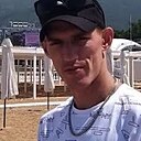 Знакомства: Евгений, 32 года, Челябинск