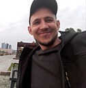Знакомства: Валерий, 38 лет, Волжский