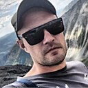 Знакомства: Илья, 36 лет, Магадан