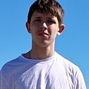 Знакомства: Максим, 18 лет, Сочи