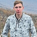 Знакомства: Кирилл, 18 лет, Магнитогорск