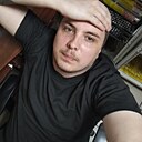 Знакомства: Илья, 30 лет, Магнитогорск
