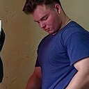 Знакомства: Андрей Резников, 19 лет, Енакиево