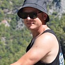 Знакомства: Макс, 32 года, Бобруйск