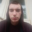 Знакомства: Максим, 22 года, Симферополь