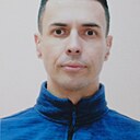 Знакомства: Олег, 35 лет, Яровое